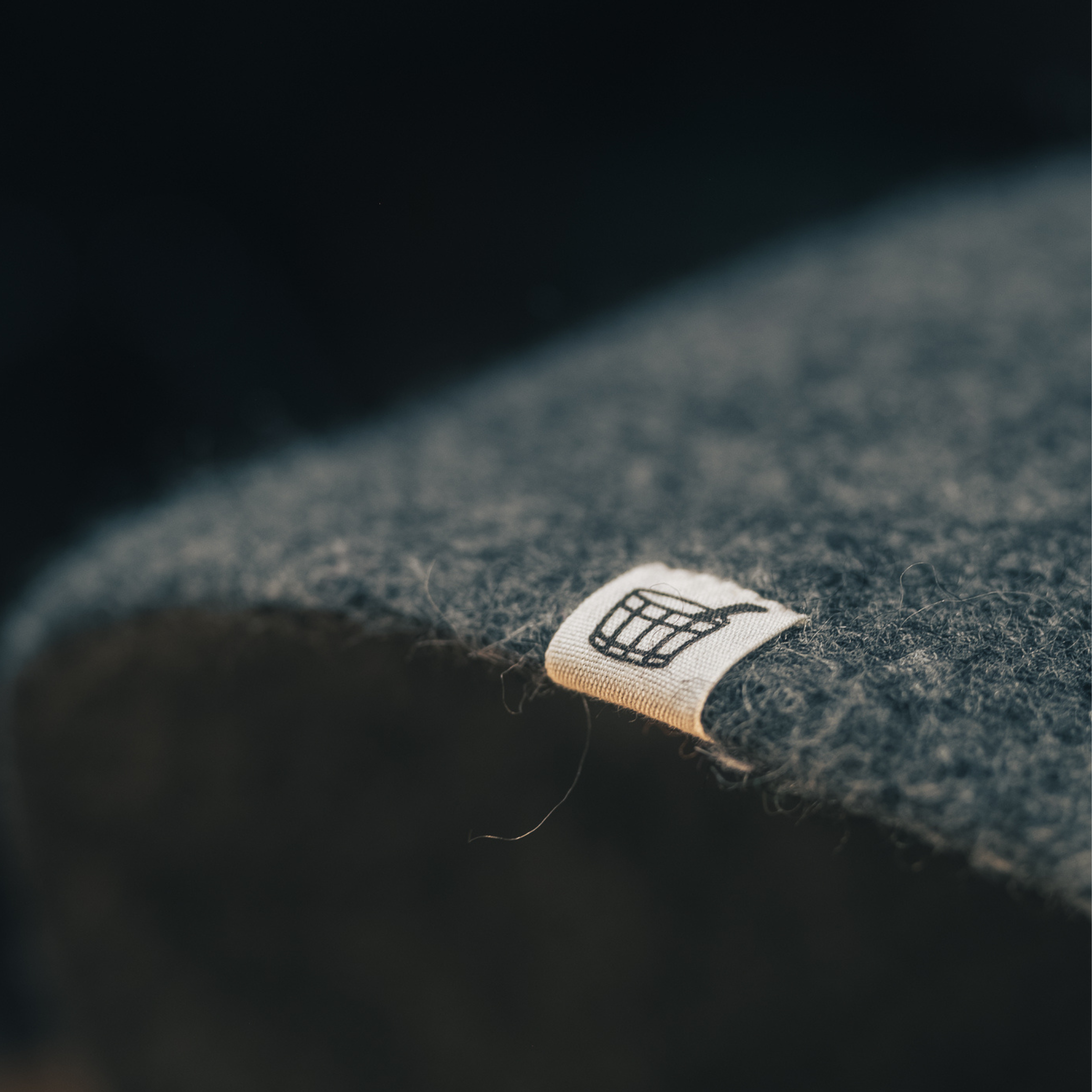 Grey premium wool felt sauna hat showing thick 6mm insulation